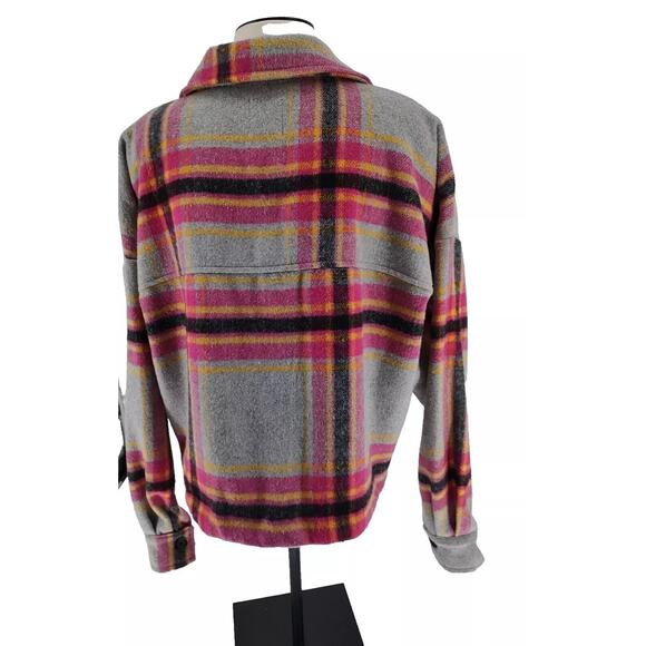 So Cropped Plaid Shacket Pink/Gray - M - Picture 5 of 8